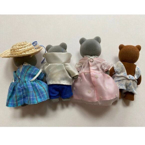 Epoch Calico Critters Sylvanian Family Dolls Evergreen Gray Bear Family - Picture 5 of 5